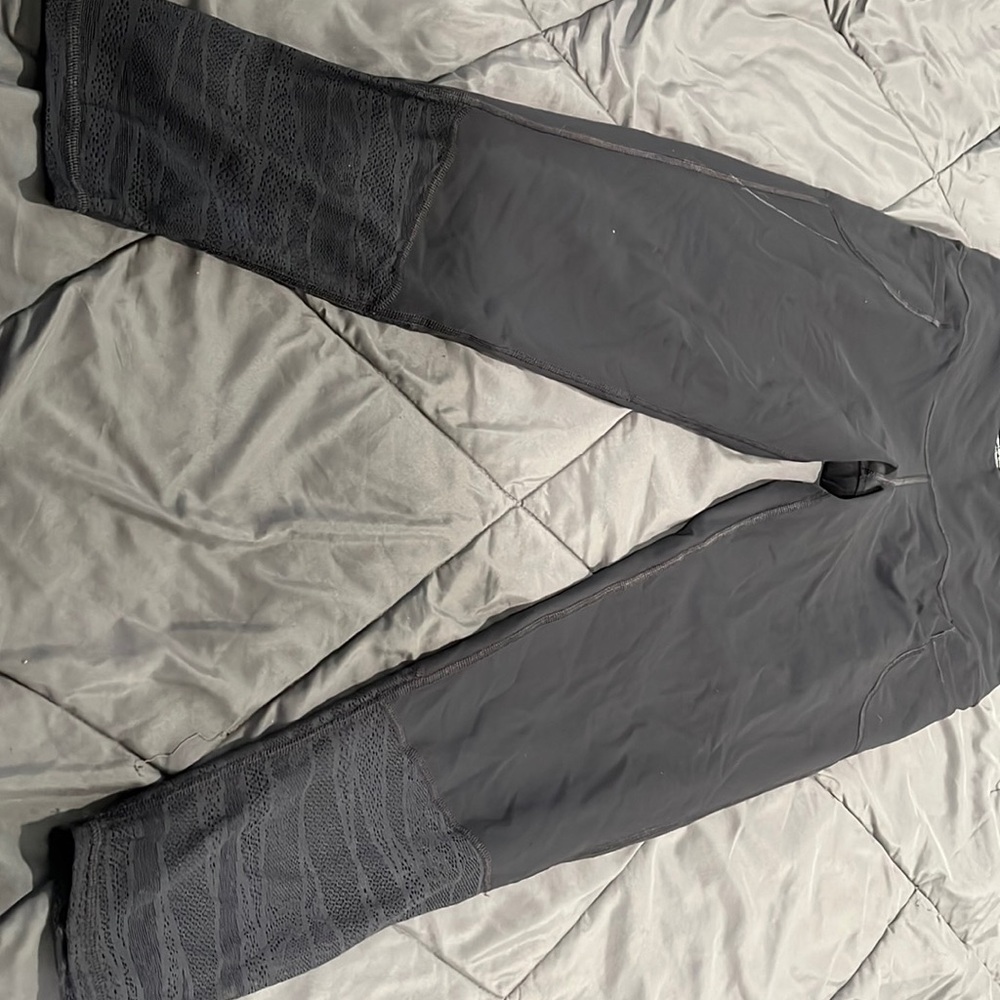 Victoria sport leggings gray with lace on the bottom, size Large
